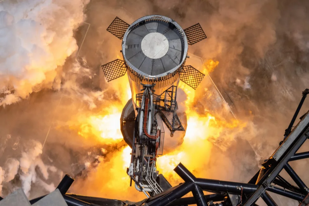 SpaceX在X平台分享星际飞船引擎静态点火最新测试视频